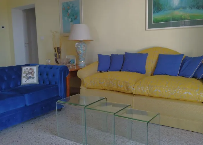 L'ulivina - Entspannung Garten Sonnenterrasse By Interhome *